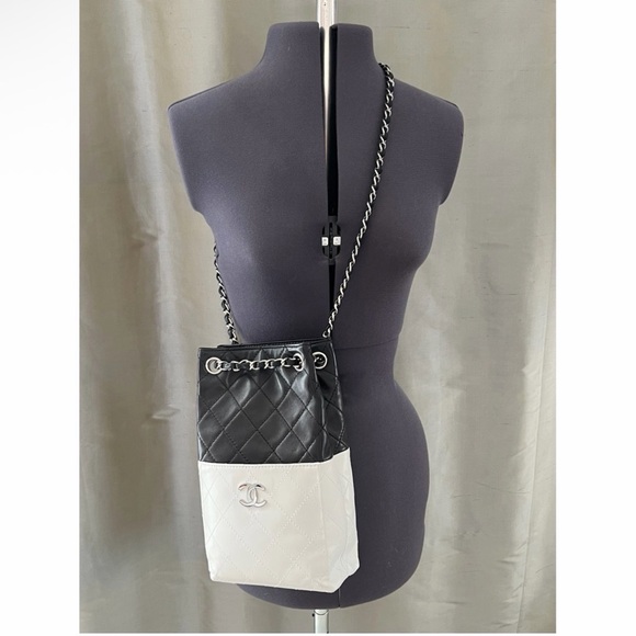 Chanel Black/White Bag - Picture 7 of 7